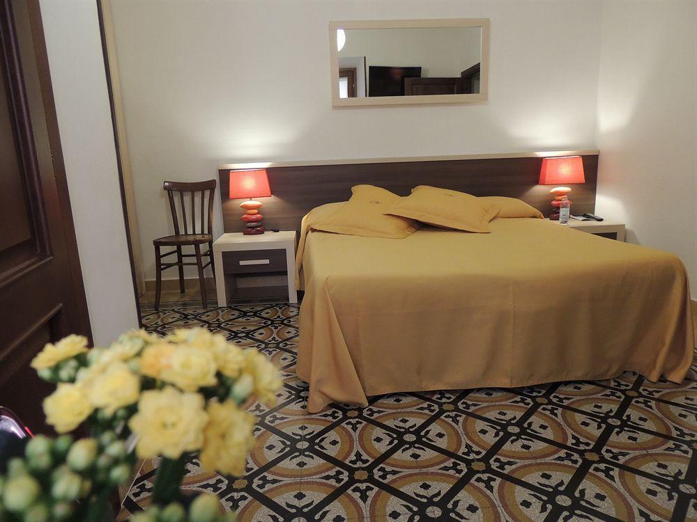 Morelli 2* Roma